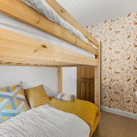 Cumbric - Cosy District Escape Lamplugh