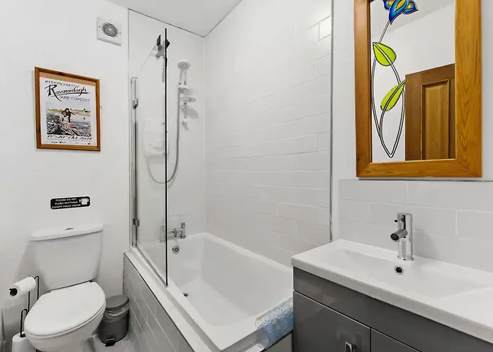 Cumbric - Cosy District Escape *